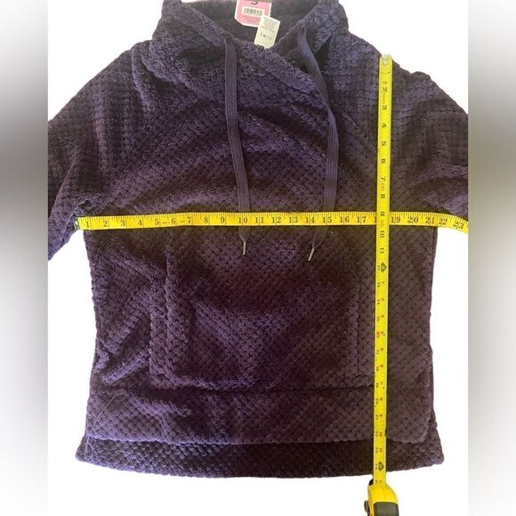 Members mark women’s purple textured plush pullover cowl neck top sz S & L - Picture 3 of 6